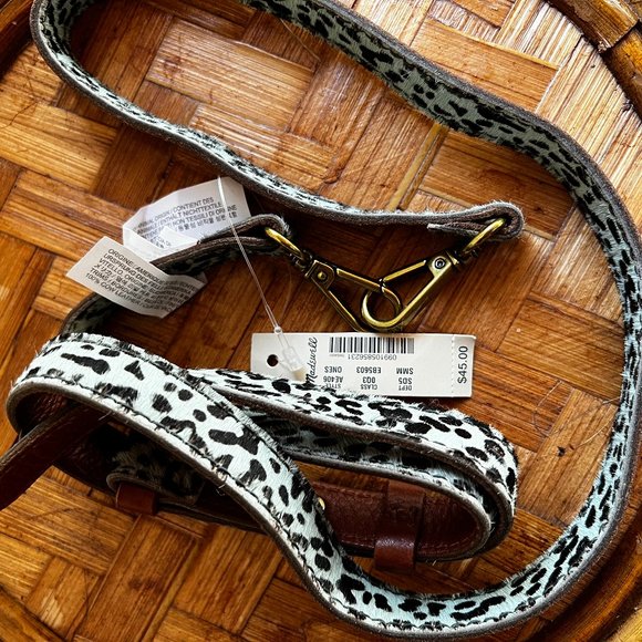 Madewell Transport Crossbody with Extra Print Strap. Black. - Picture 2 of 4